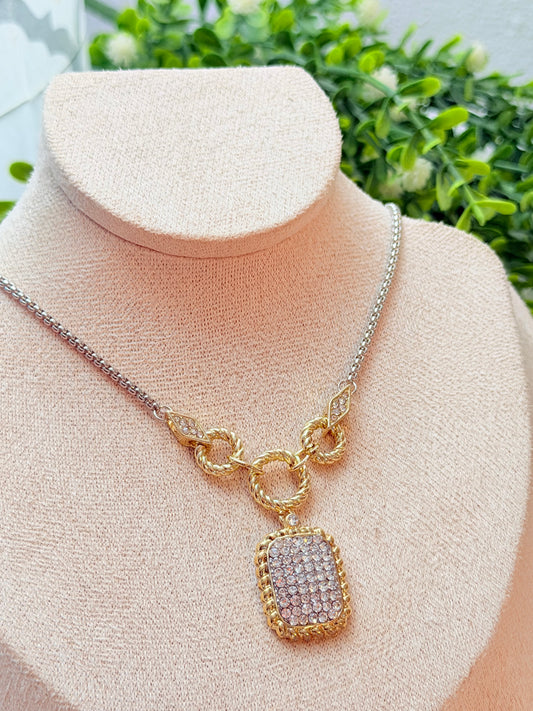 Collar dos tonos y zirconia