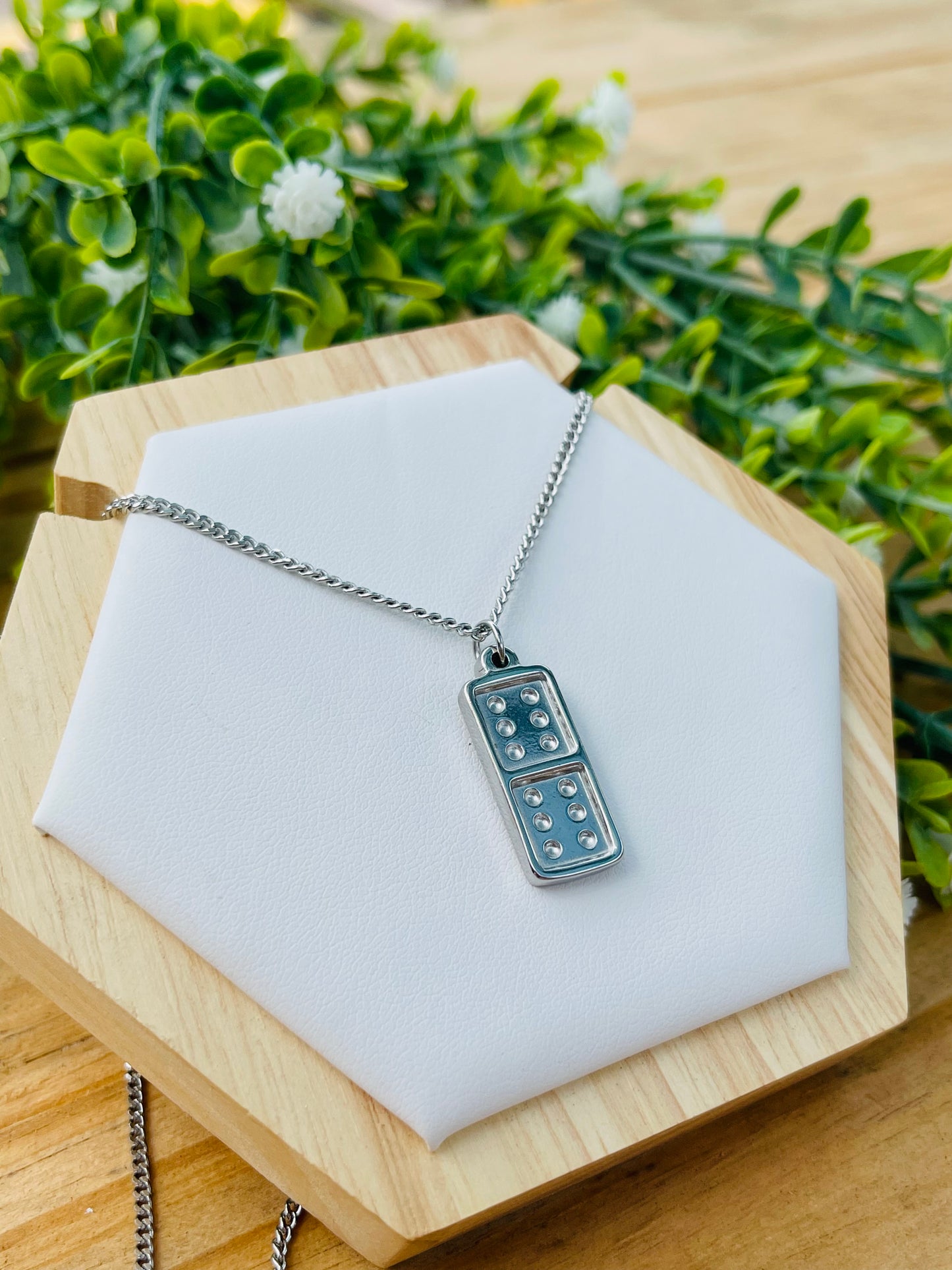 Domino plata