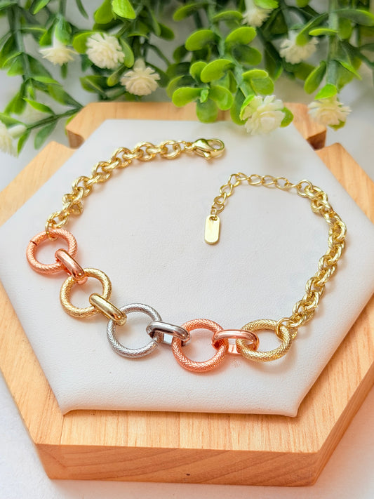 Pulsera de tres eslabones