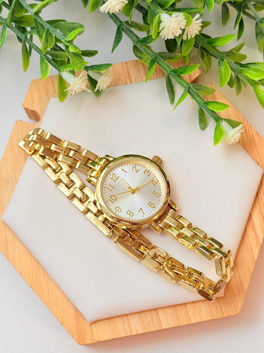 Reloj dorado