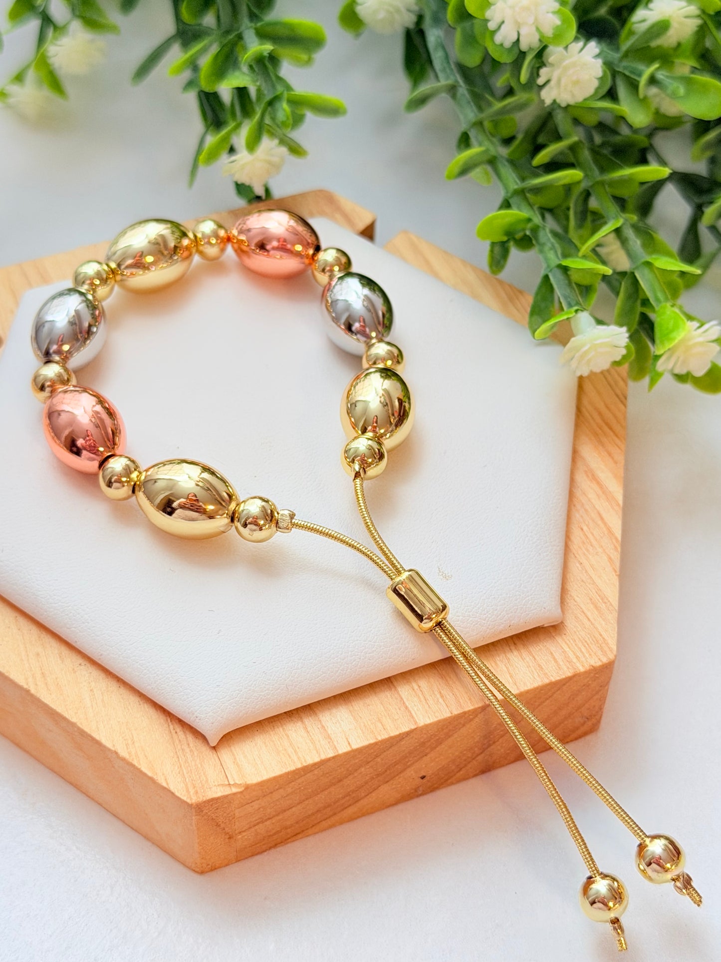 Pulsera ovalada ajustable