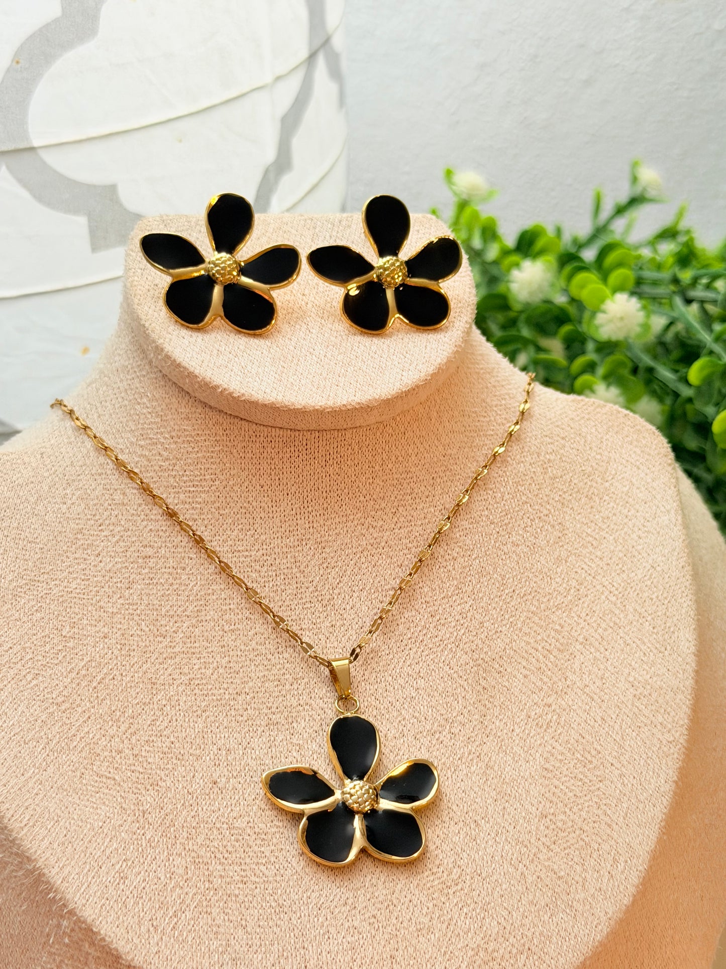 Set de flor negra