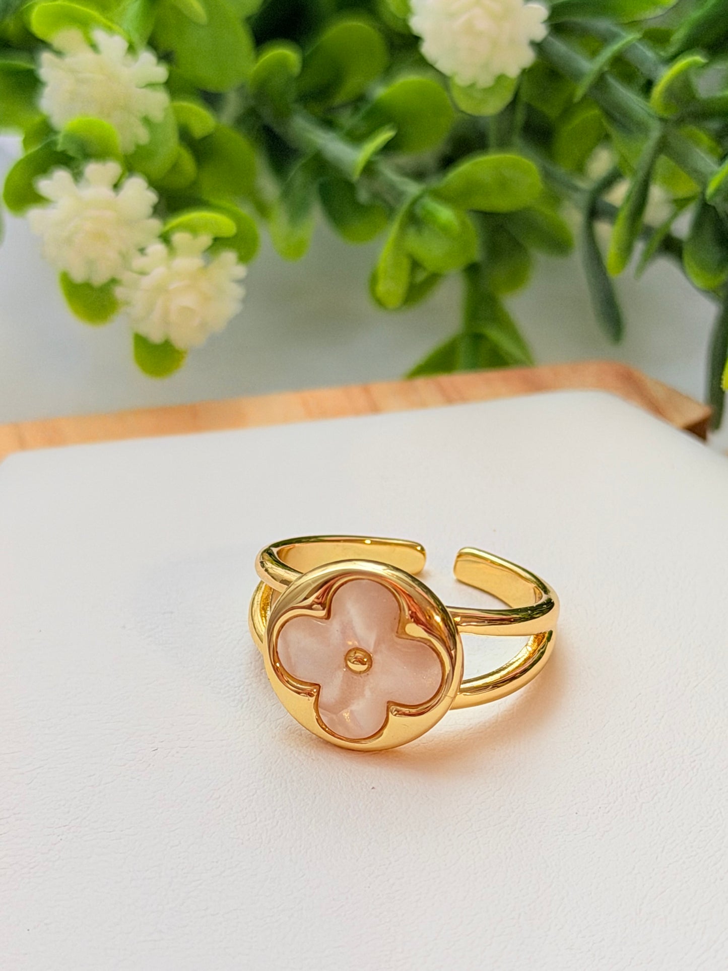 Sortija clover perla