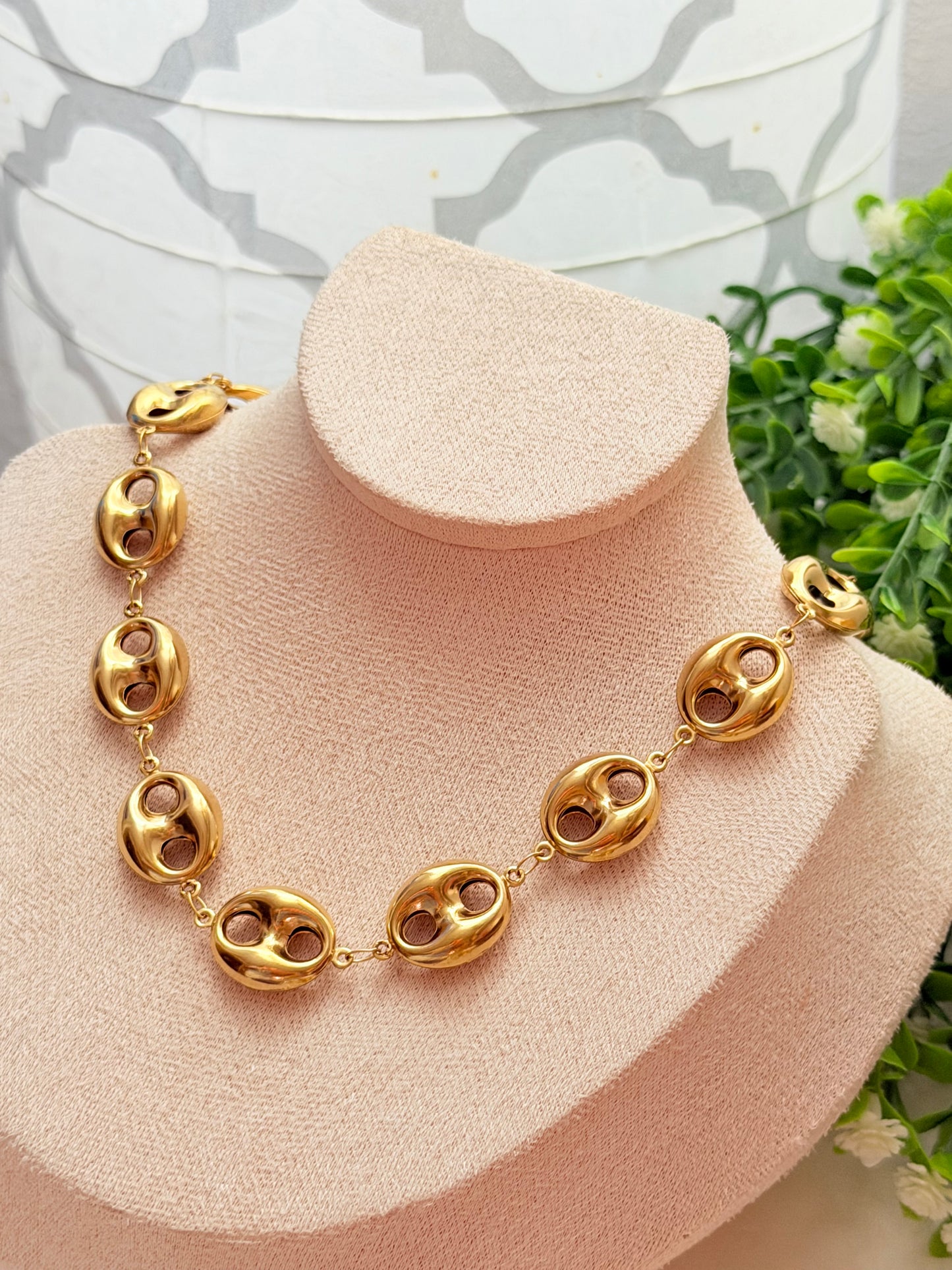 Collar Gucci dorado
