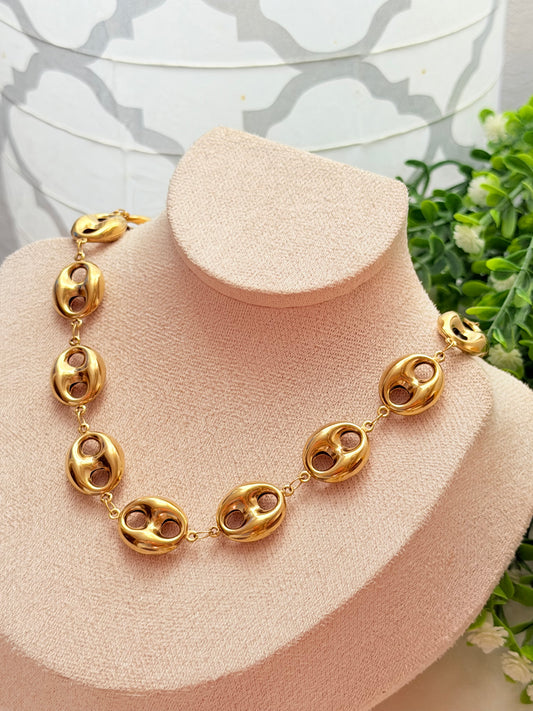 Collar Gucci dorado