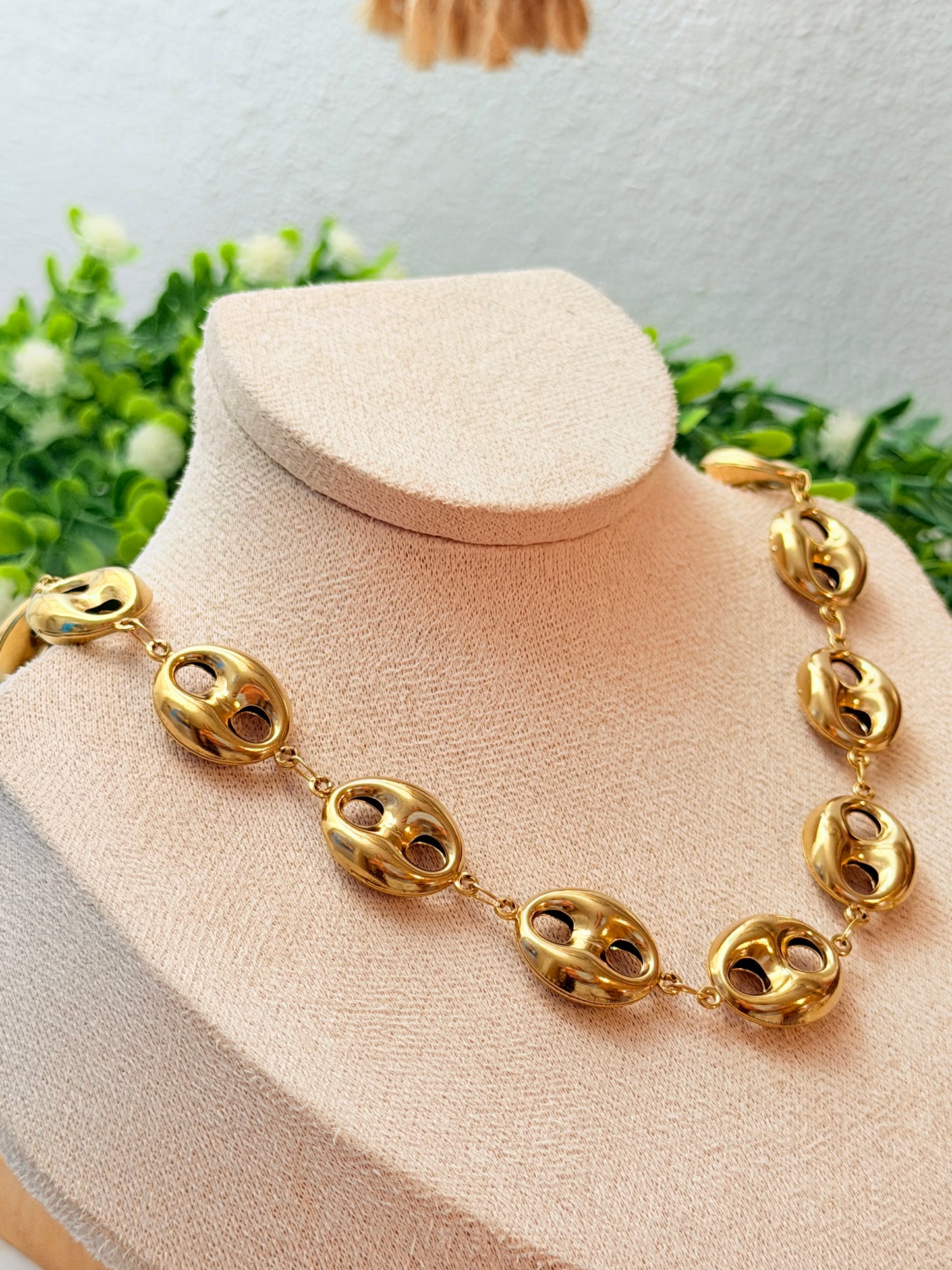 Collar Gucci dorado