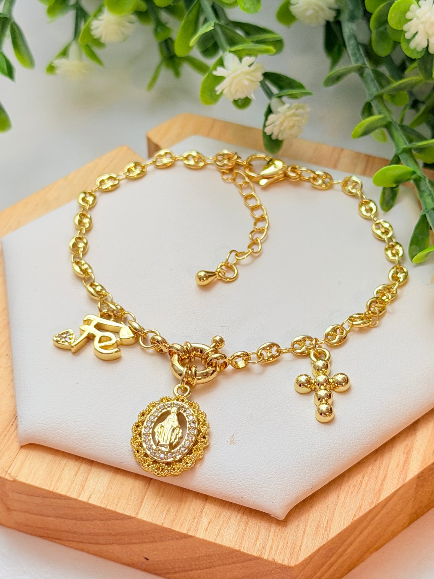 Pulsera la virgencita