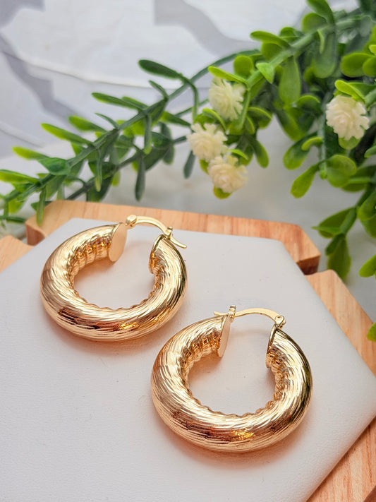 Aros con detalles ancho