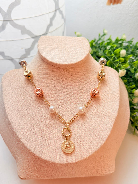 Cadena con moneda